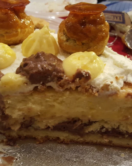Foto 3 di 3 della creazione «Saint Honoré»