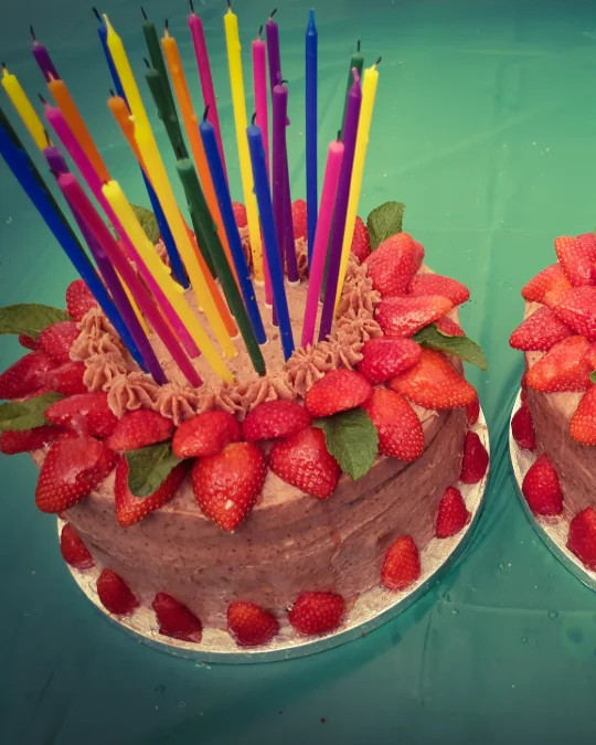 Foto della creazione «Carrot Cake al cocco e fragole»
