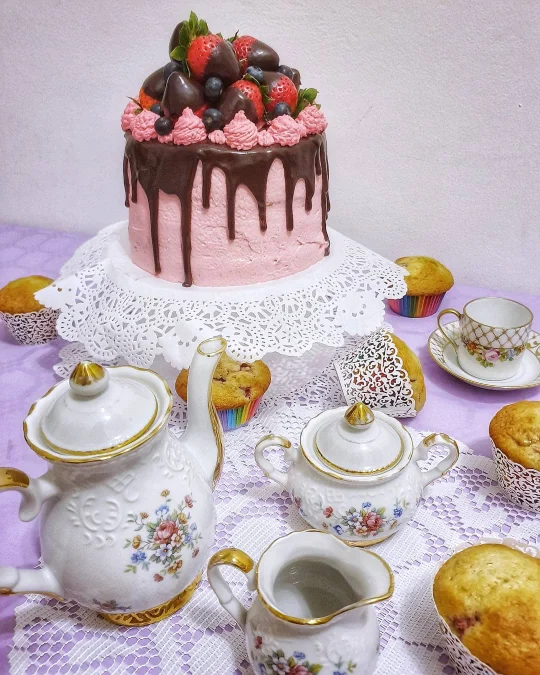Foto della creazione «Strawberry Drip Cake»